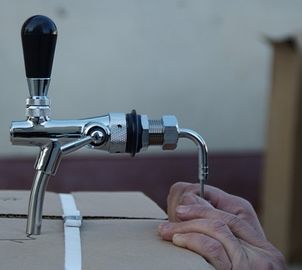 Polished Surface Brass Beer Tap For Bar And Hotel